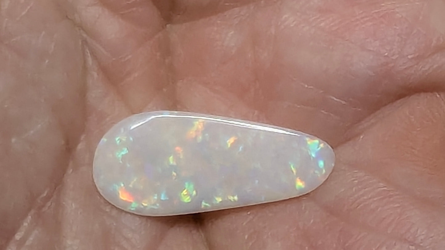 2ct natural white Australian opal.