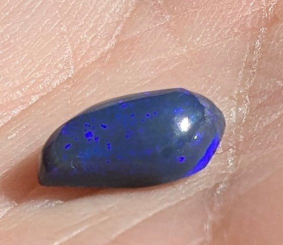 Opal- black Lightning Ridge